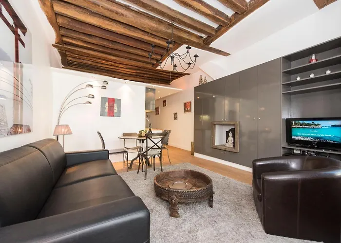 Appartement Couleur St Martin à Paris